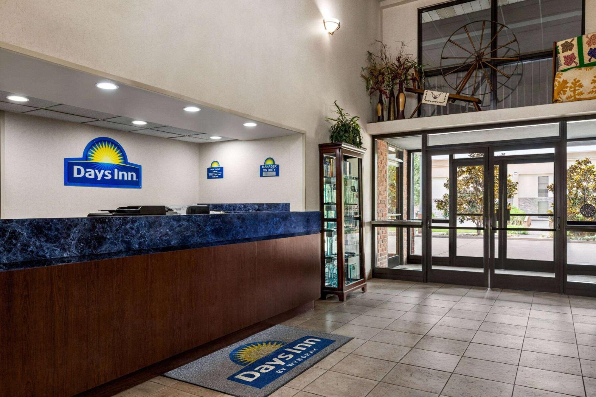Days Inn By Wyndham Kuttawa/Eddyville Exterior photo